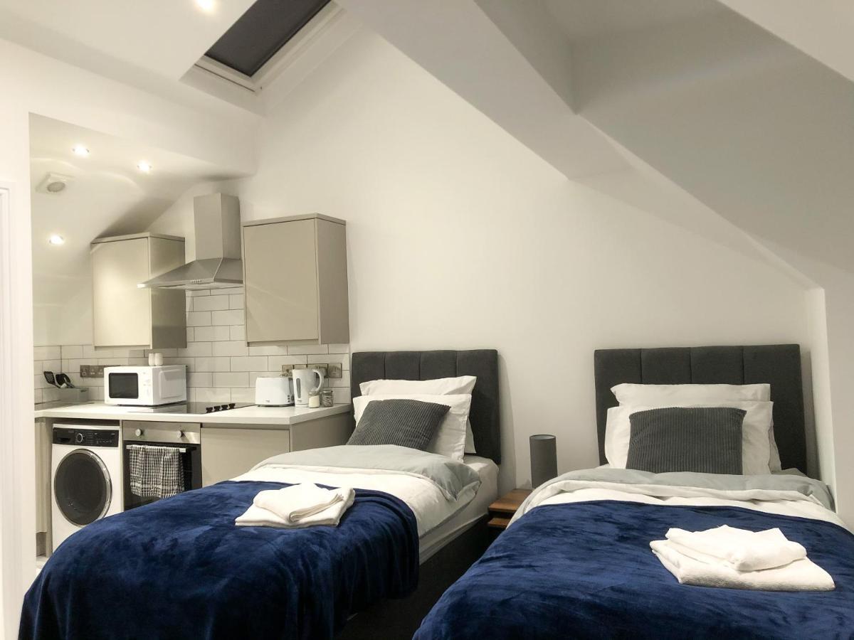 10Min To City - Free Parking - Private Studio - Contractor Friendly Manchester Zewnętrze zdjęcie