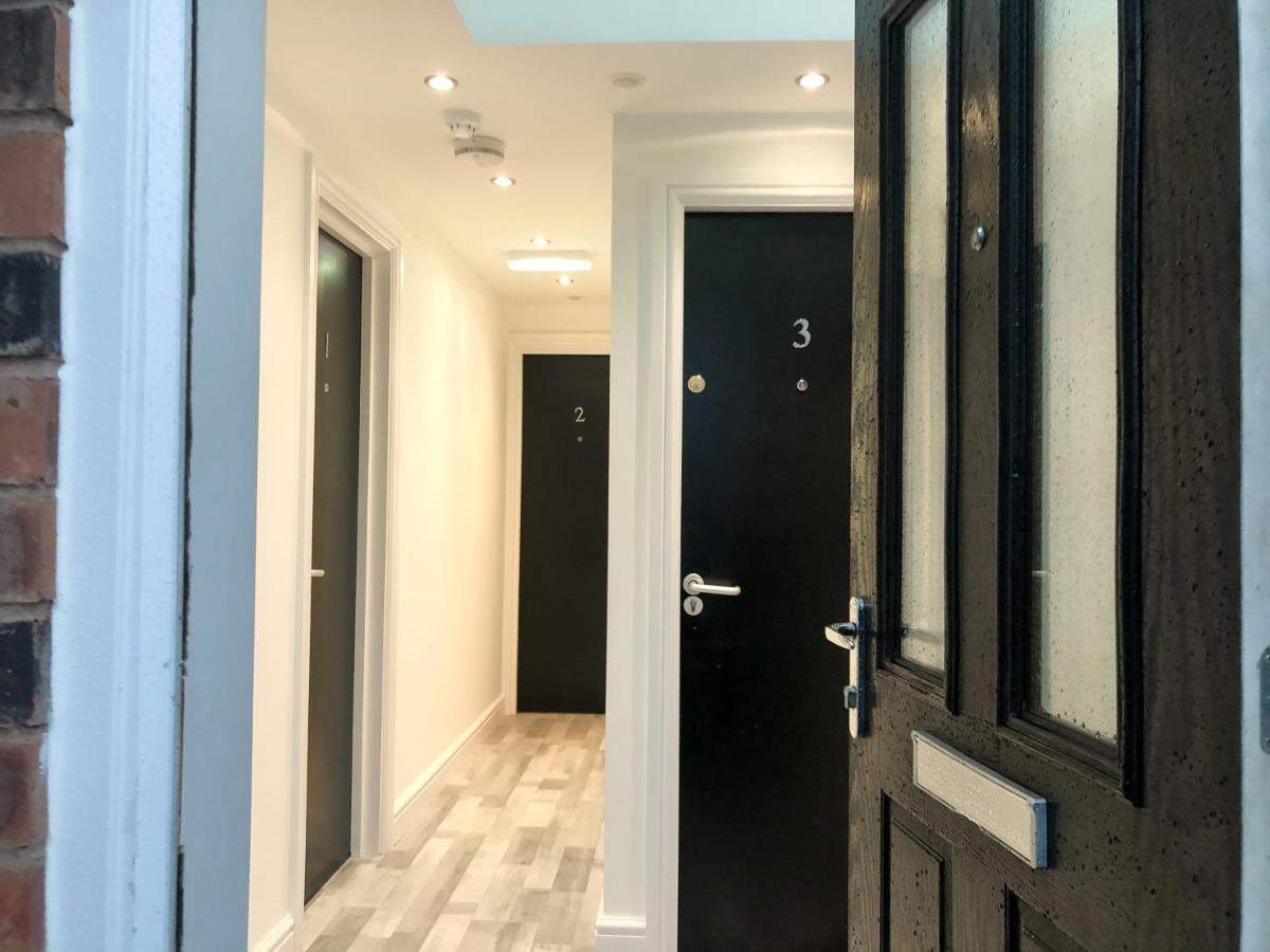 10Min To City - Free Parking - Private Studio - Contractor Friendly Manchester Zewnętrze zdjęcie