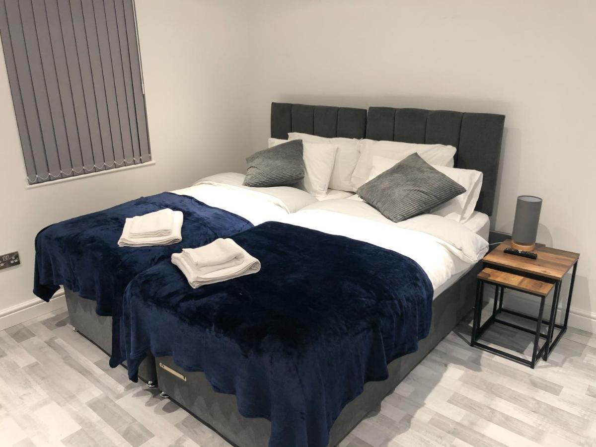 10Min To City - Free Parking - Private Studio - Contractor Friendly Manchester Zewnętrze zdjęcie