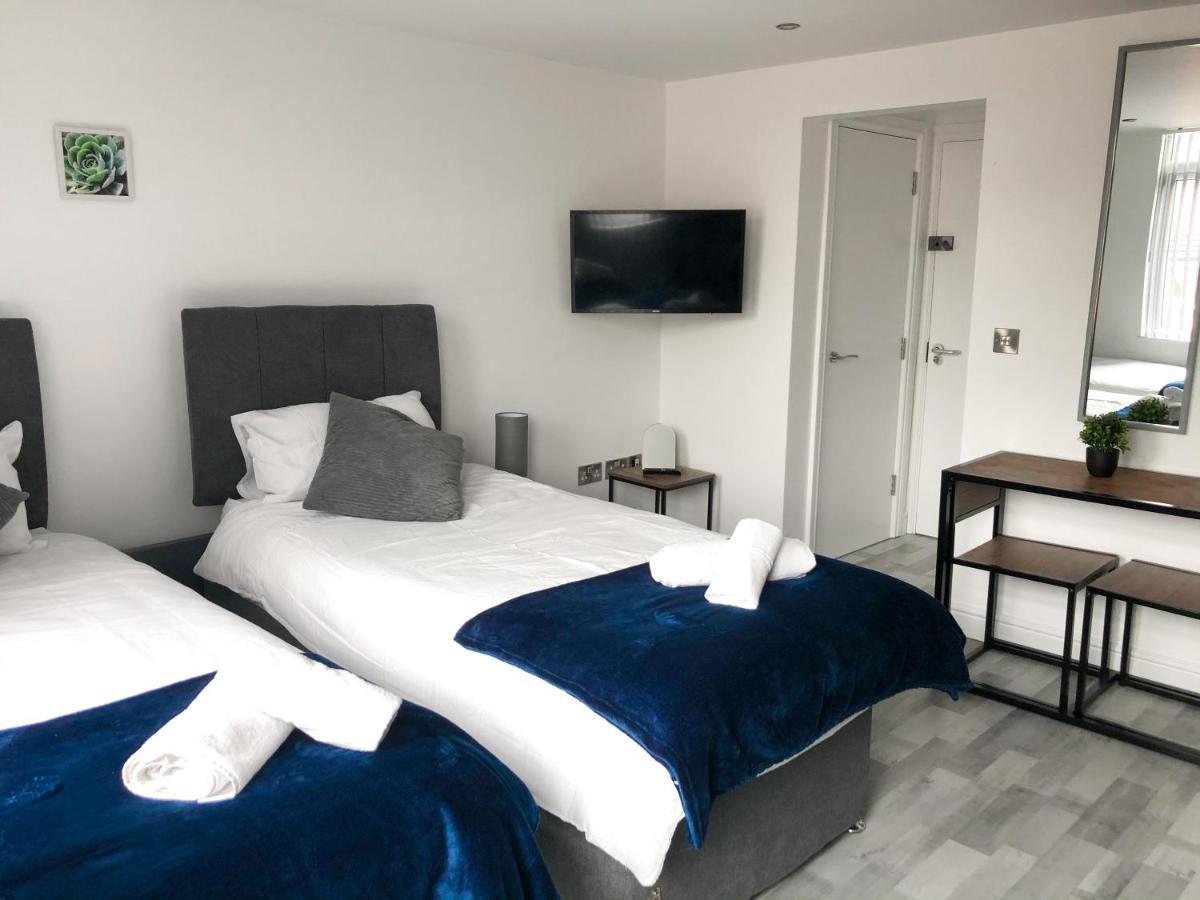 10Min To City - Free Parking - Private Studio - Contractor Friendly Manchester Zewnętrze zdjęcie