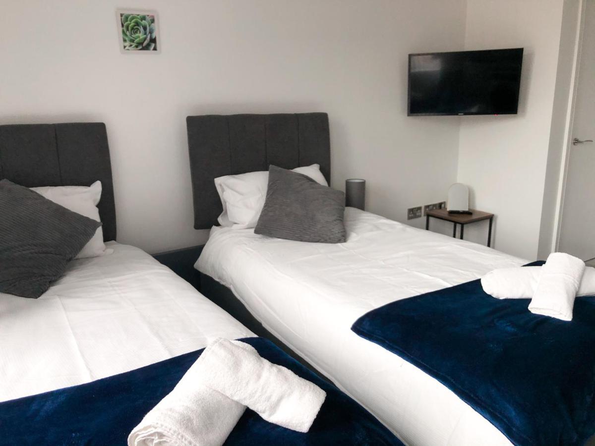 10Min To City - Free Parking - Private Studio - Contractor Friendly Manchester Zewnętrze zdjęcie